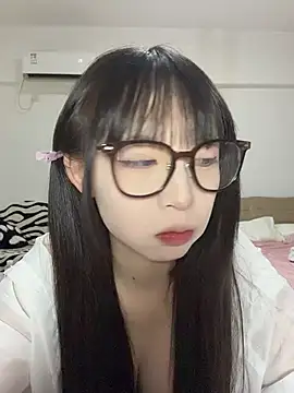 Snapshot of nide-baby chatting on 08/02/26, 12:36 nide-baby online show from 08/02/26, 12:36