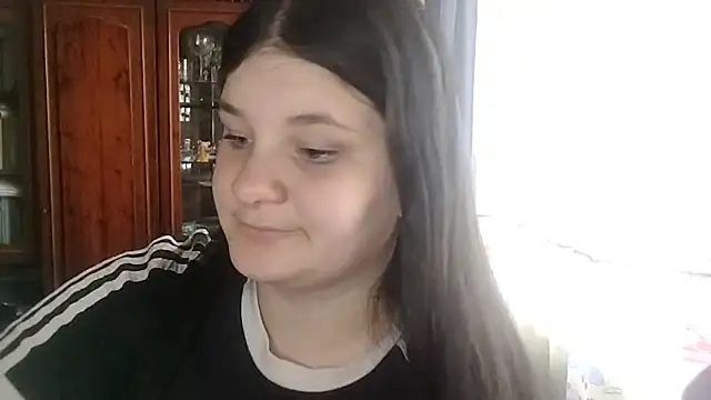 Snapshot of BeatriceMolands chatting on 05/16/26, 07:27 BeatriceMolands online show from 05/16/26, 07:27