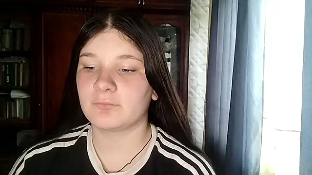 Snapshot of BeatriceMolands chatting on 05/20/26, 10:54 BeatriceMolands online show from 05/20/26, 10:54