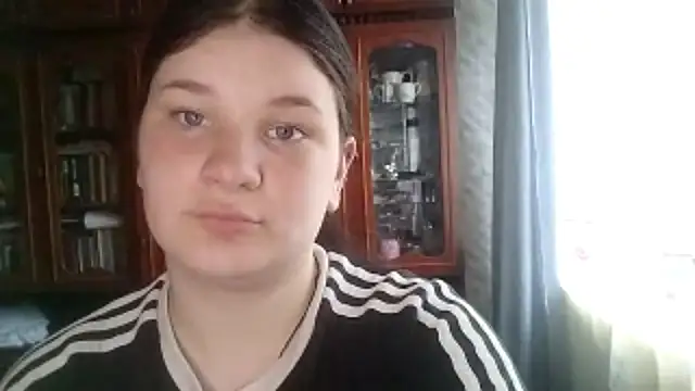 Snapshot of BeatriceMolands chatting on 05/21/26, 10:44 BeatriceMolands online show from 05/21/26, 10:44