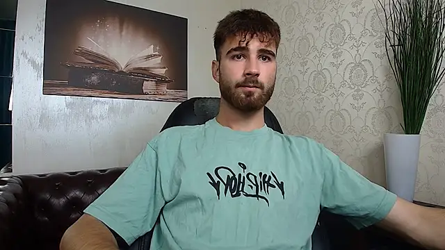 KyloEast online show from 07/08/26, 04:17