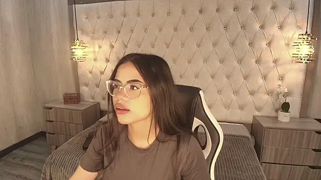 Susan Voltaire online show from 04/22/26, 11:23