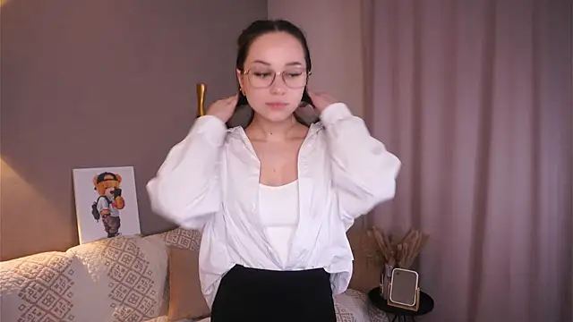 DaysiChristi online show from 04/24/26, 06:10