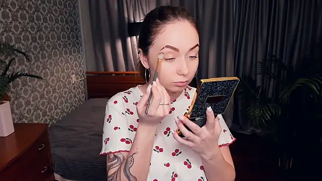 NadaRudeen online show from 04/22/26, 08:06