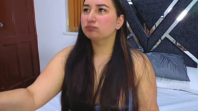 Snapshot of sofiagregorie chatting on 05/19/26, 11:38 sofiagregorie online show from 05/19/26, 11:38