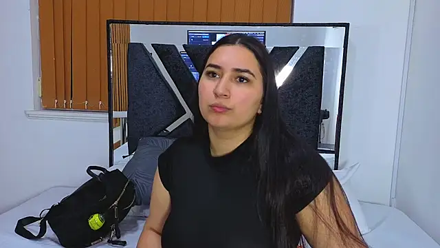 Snapshot of sofiagregorie chatting on 05/28/26, 02:03 sofiagregorie online show from 05/28/26, 02:03
