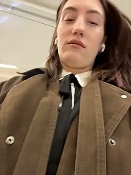 Tiny Anny online show from 04/22/26, 11:12