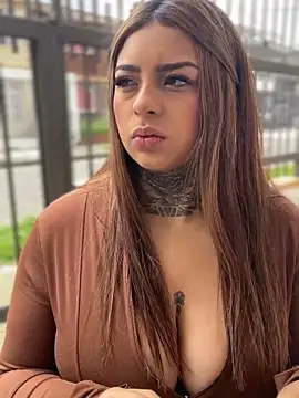 ScarlettRose Pink online show from 04/20/26, 05:59