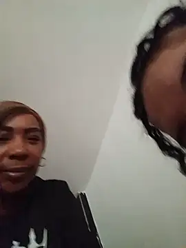 Snapshot of MadameEbony chatting on 05/30/26, 12:46 MadameEbony online show from 05/30/26, 12:46