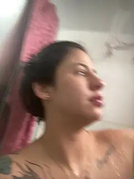 Snapshot of Livia-cortez chatting on 05/23/26, 02:10 Livia-cortez online show from 05/23/26, 02:10
