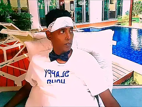 IndianHunk01 online show from 04/22/26, 05:03