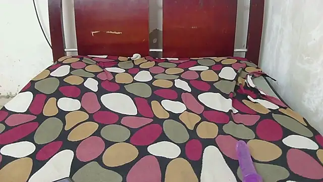 aitana honey8 online show from 04/18/26, 09:04