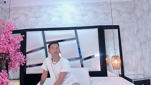 Chase jacson1 online show from 04/23/26, 12:51