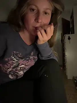 BizcochitoLeila online show from 04/21/26, 10:12