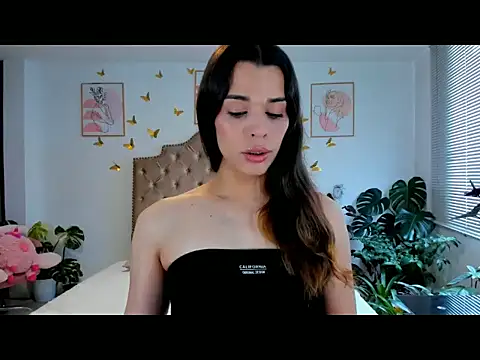 bella grego online show from 04/19/26, 06:10