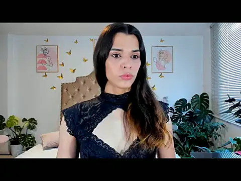 bella grego online show from 04/20/26, 03:15