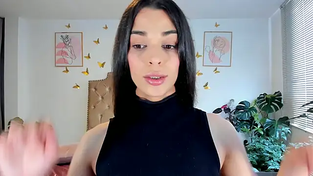 Snapshot of bella_grego chatting on 07/26/26, 07:43 bella grego online show from 07/26/26, 07:43