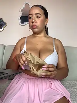  PRETTYANGEL  online show from 04/21/26, 04:01