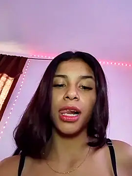 Snapshot of carlotta77 chatting on 04/20/26, 03:48 carlotta77 online show from 04/20/26, 03:48