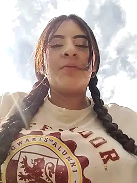 Maggiee 1 online show from 07/04/26, 06:58