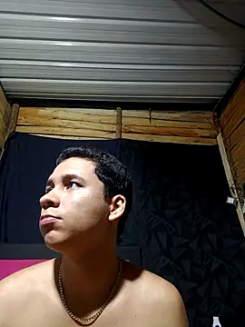  Alicee axel online show from 04/22/26, 10:06