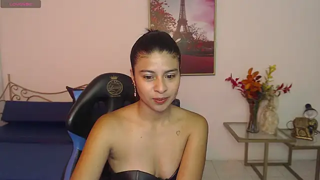 Lady isabella  online show from 05/29/26, 01:09