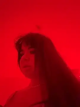 liina gu online show from 05/19/26, 02:51