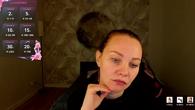 Snapshot of Margo_Kelly chatting on 05/14/26, 01:12 Margo Kelly online show from 05/14/26, 01:12