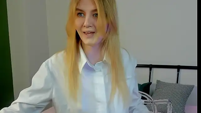 TonyaMeow online show from 04/18/26, 06:50