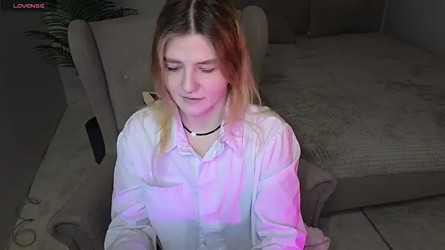 TonyaMeow online show from 04/21/26, 01:42