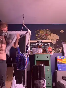 barnyardbreeder online show from 04/23/26, 05:52