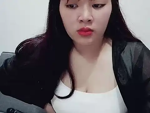 yalachil online show from 04/18/26, 01:42