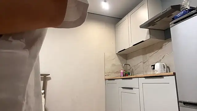 honeydroop online show from 04/18/26, 07:07