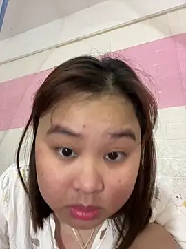 NhungNhun789 online show from 04/18/26, 09:24