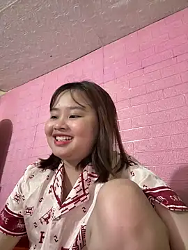 NhungNhun789 online show from 04/19/26, 06:10