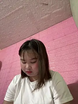 NhungNhun789 online show from 04/20/26, 09:49