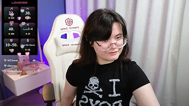 Snapshot of Sofizen chatting on 05/18/26, 04:07 Sofizen online show from 05/18/26, 04:07