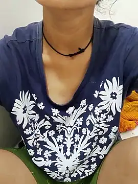 Kamini rani online show from 06/10/26, 02:45