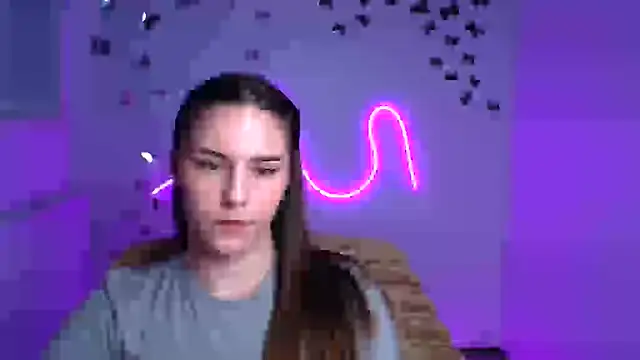 Snapshot of Kyara_ra chatting on 05/19/26, 05:36 Kyara ra online show from 05/19/26, 05:36