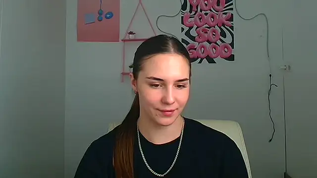 Kyara ra online show from 06/18/26, 09:36