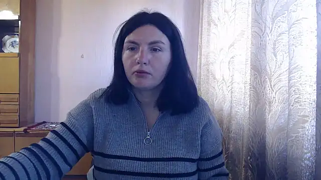 AlinaxJames online show from 04/22/26, 05:43