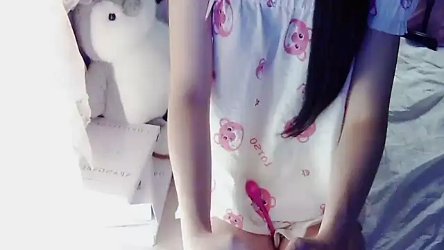 Snapshot of SexyBona chatting on 05/13/26, 08:55 SexyBona online show from 05/13/26, 08:55