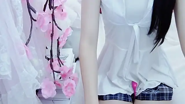 Snapshot of SexyBona chatting on 06/25/26, 07:35 SexyBona online show from 06/25/26, 07:35