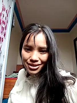 LucyBri01 online show from 04/24/26, 06:05