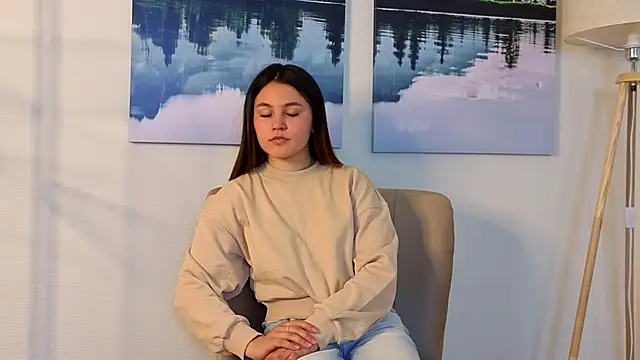 HienPolemeni online show from 04/21/26, 09:37