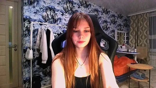 Snapshot of Princess_Mira chatting on 06/22/26, 06:38 Princess Mira online show from 06/22/26, 06:38