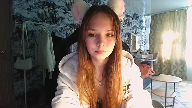 Snapshot of Princess_Mira chatting on 06/26/26, 08:41 Princess Mira online show from 06/26/26, 08:41