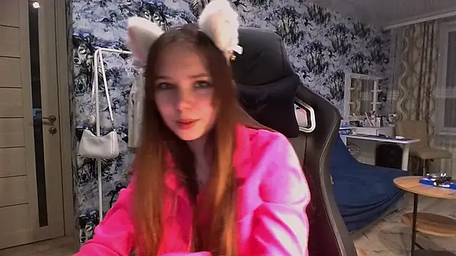Snapshot of Princess_Mira chatting on 06/30/26, 08:21 Princess Mira online show from 06/30/26, 08:21