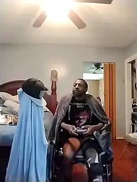 moneymandes757 online show from 04/22/26, 01:23