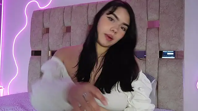 Luisa giraldo1 online show from 04/20/26, 11:46